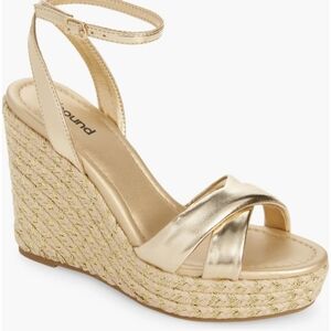 Gold metallic wedge sandals